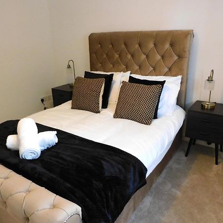 Fabulous 2 Bed Apt 10 Mins From City Centre Glasgow Buitenkant foto